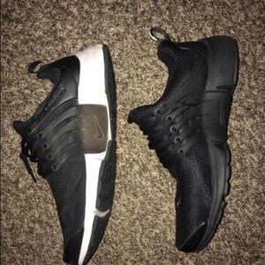 Nike Shoes - UA Nike Air Prestos Nike Shoes - UA Nike Air Prestos